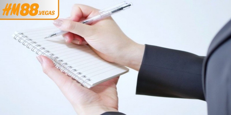 Đối chiếu với sổ mơ để tìm con số phù hợp nhất